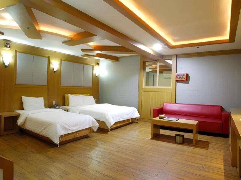 Hotel Head-One Uijeongbu Exterior photo