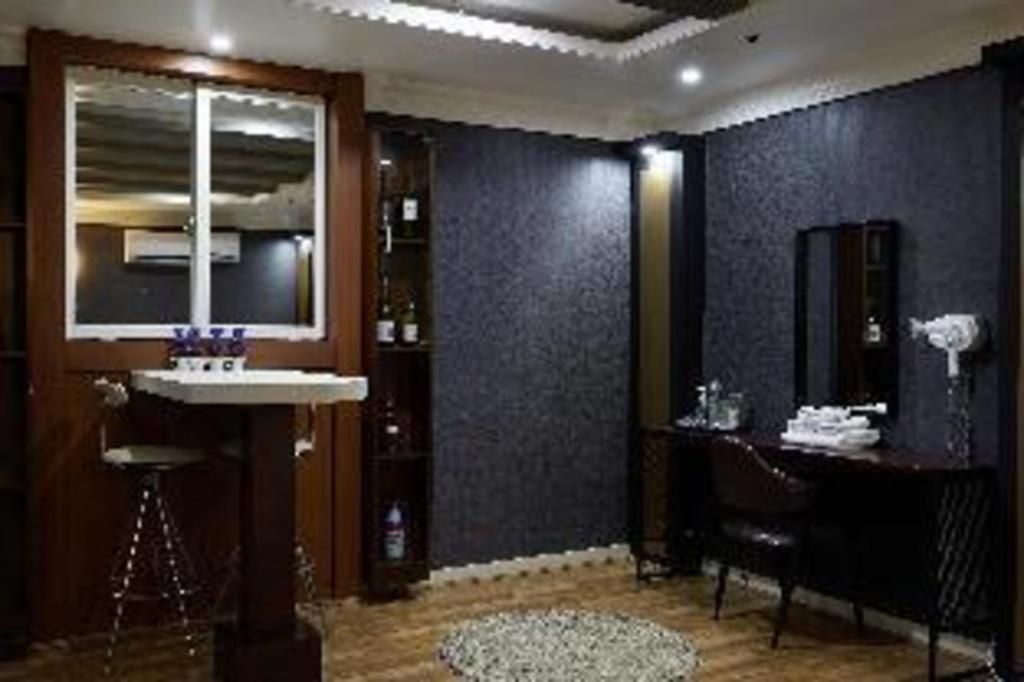 Hotel Head-One Uijeongbu Exterior photo