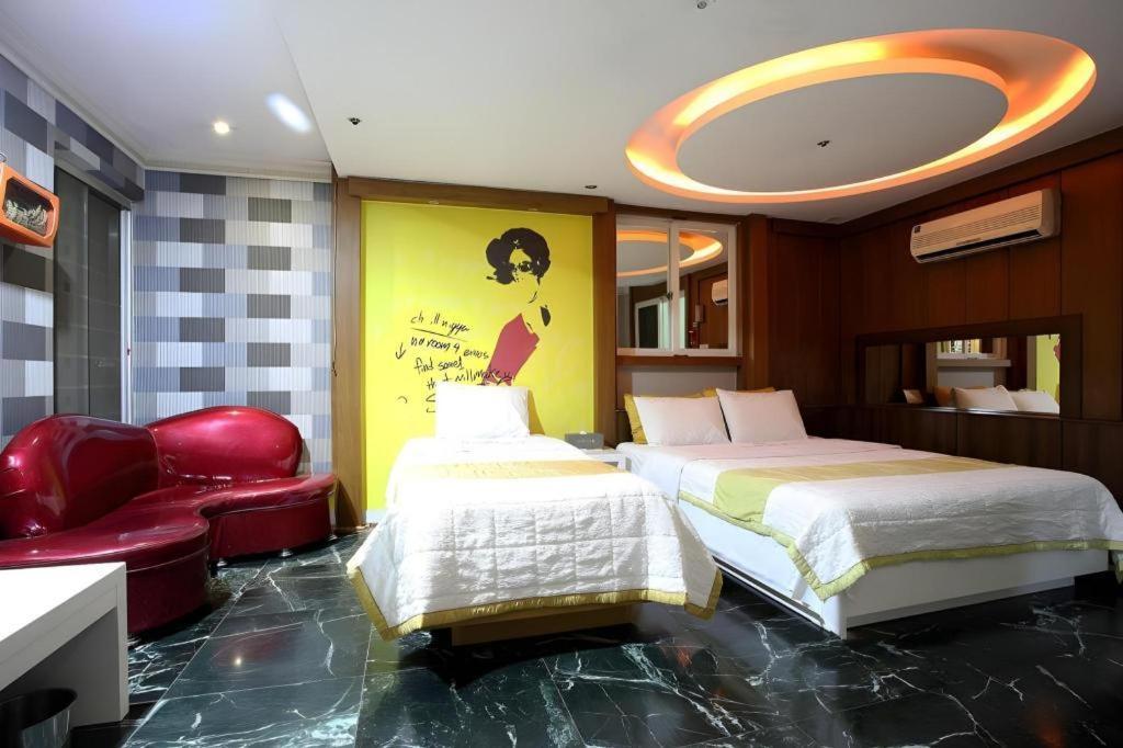 Hotel Head-One Uijeongbu Exterior photo