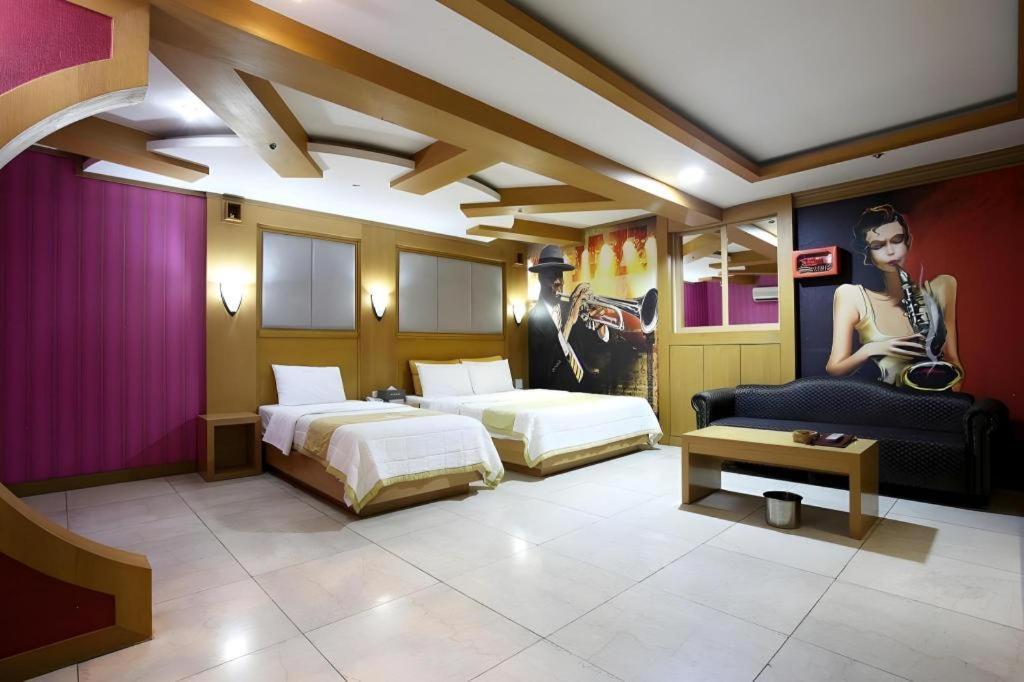 Hotel Head-One Uijeongbu Exterior photo
